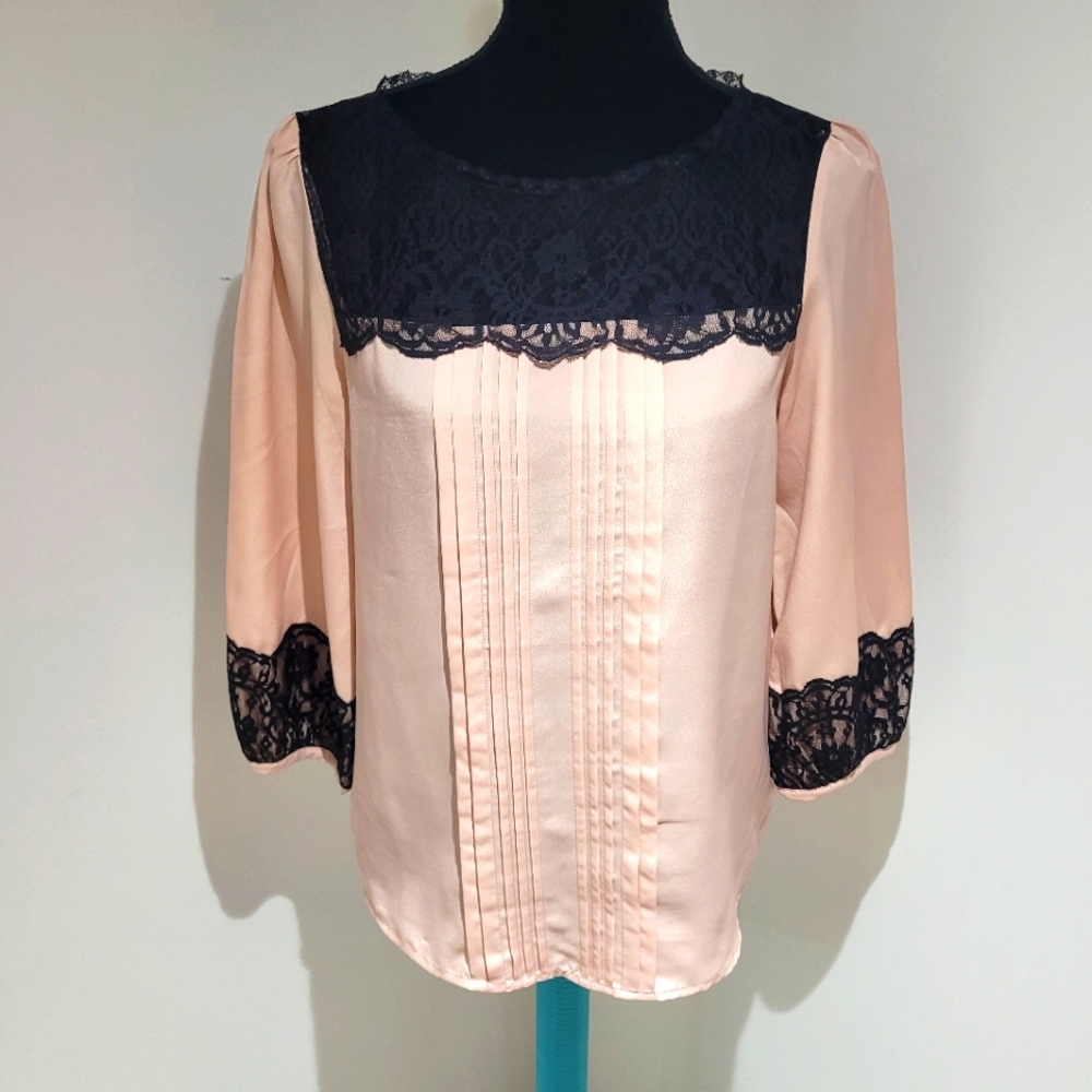 The Limited Women's Pleated Lace Blouse Small Pink Black Feminine Romantic